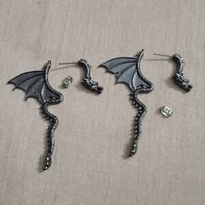 Dark silver/gray dragon through ear illusion earrings